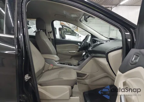 2016 Ford Escape Se z USA, uszkodzony, nr VIN 1FMCU9G9XGUA14853